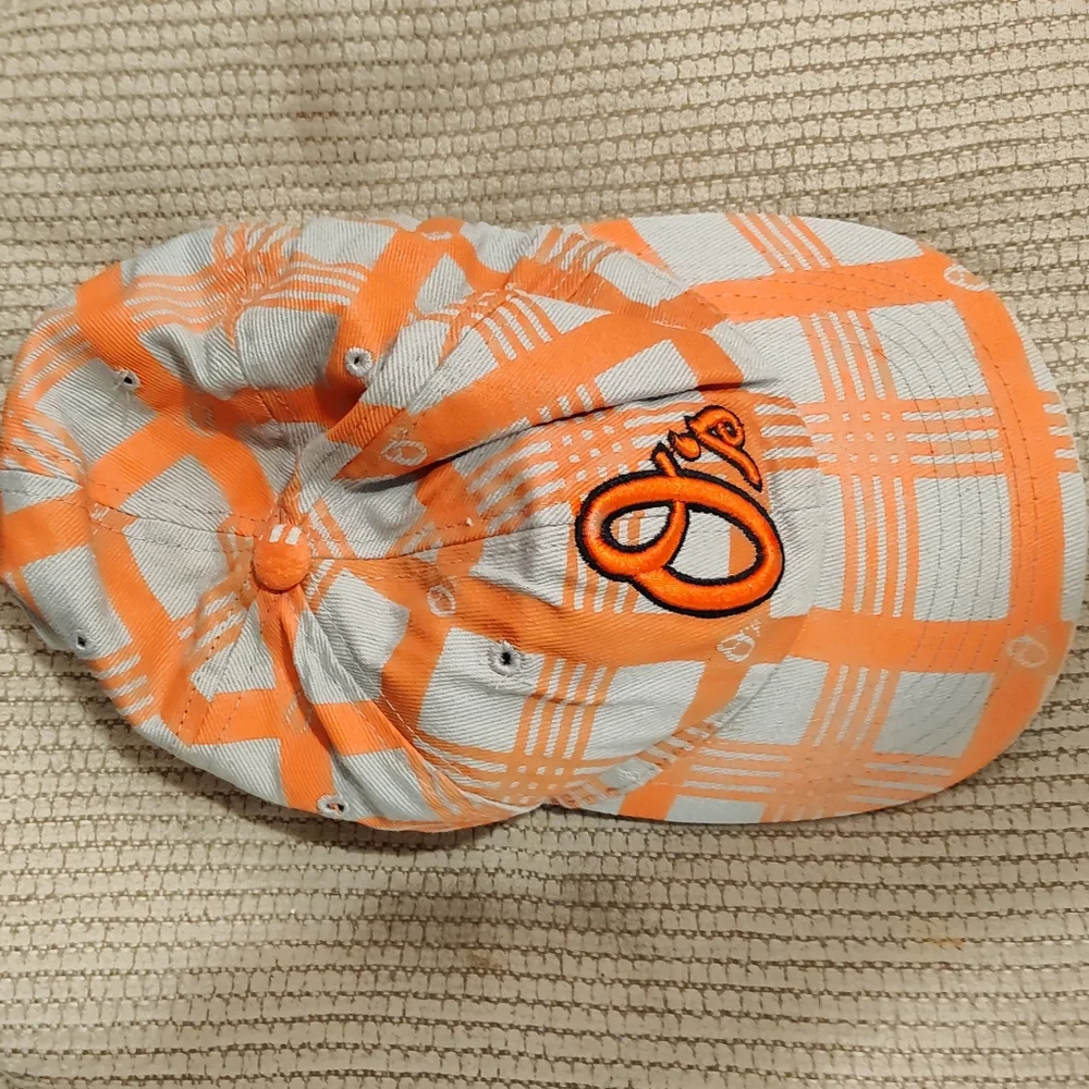 MLB Baltimore Oriole Baseball Cap, Orange and Grey Checkered Plaid Hat, OS - Picture 3 of 6